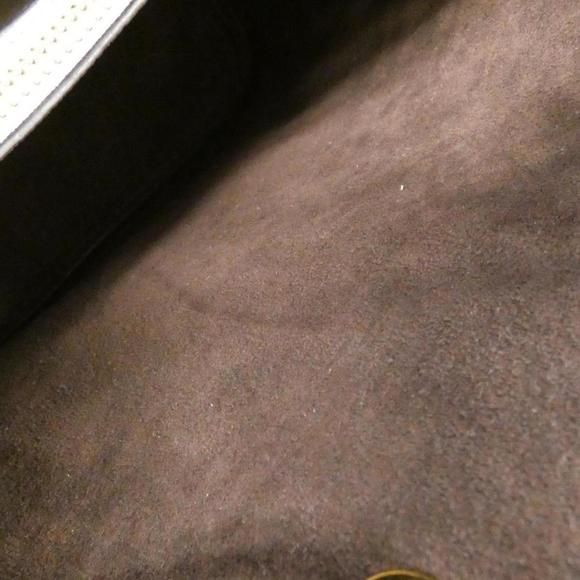 Louis Vuitton Monogram Empreinte Neo Noe Shoulder Bag - Creme/ Gold - Picture 4 of 9